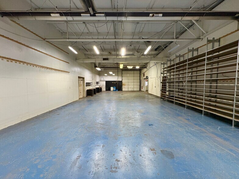 More Photos Of 2525 W Market St, Tiffin Freestanding For Lease