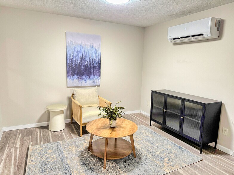 More Photos Of 46 Parkway Pl, Parkersburg Multifamily For Sale