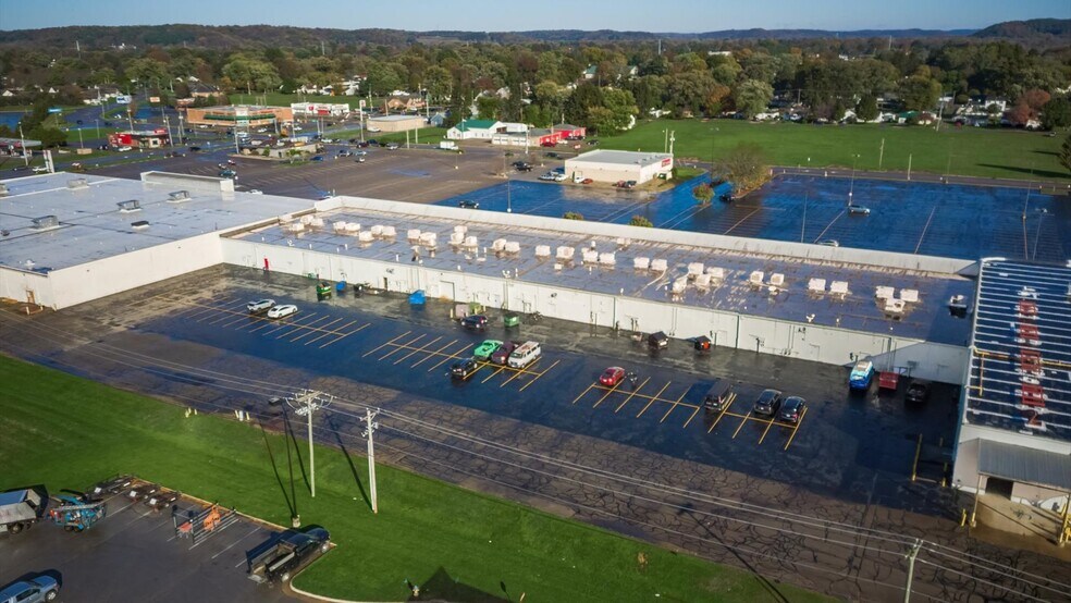 More Photos Of 238-244 Deo Dr, Newark Supermarket For Sale