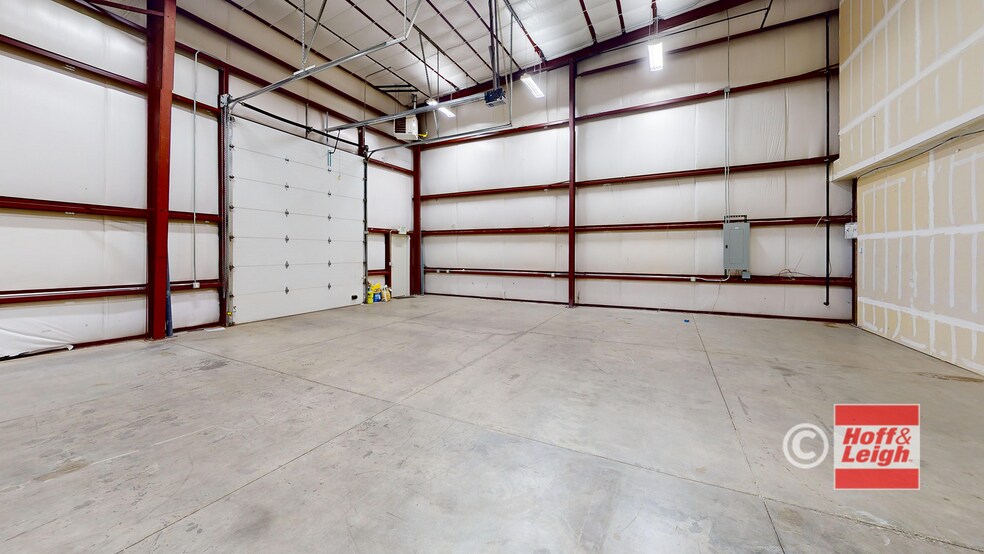 More Photos Of 131-135 Winters Dr, Colorado Springs Distribution For Lease