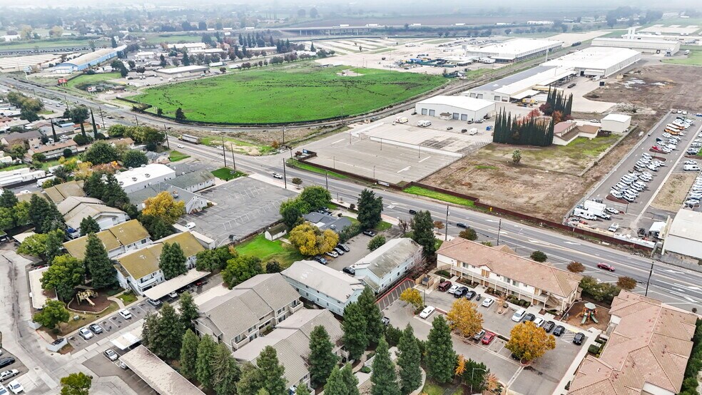 More Photos Of 2790 N State Highway 59, Merced Apartments For Sale