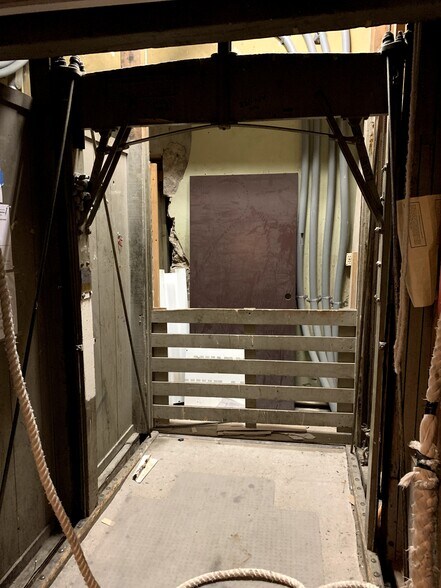 More Photos Of 202 N Carson St, Carson City Office For Sale