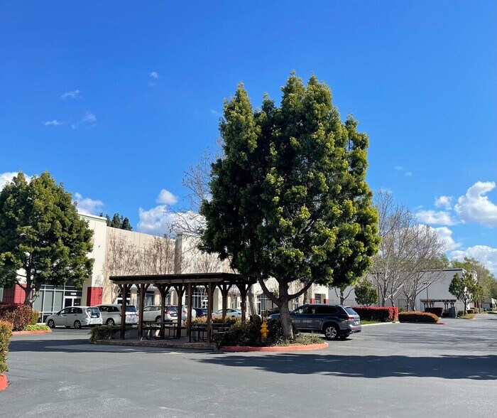 More Photos Of 2168-2196 Ringwood Ave, San Jose Light Distribution For Lease