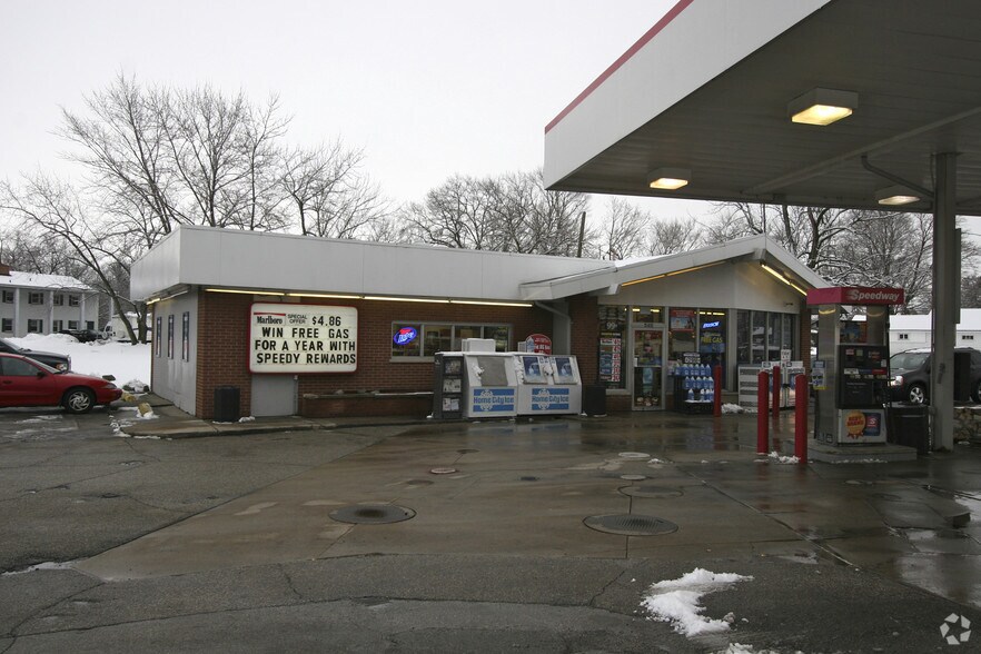 More Photos Of 458 N Calumet Rd, Chesterton General Retail For Sale