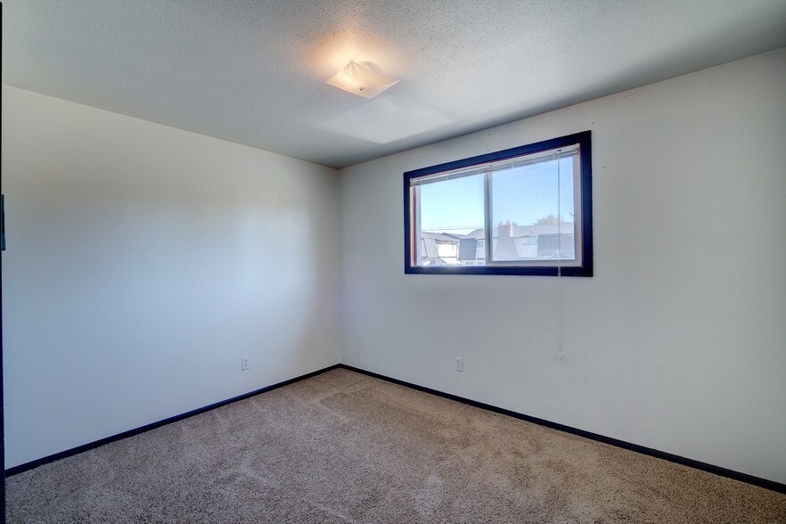 More Photos Of 7902 27th St W, University Place Apartments For Sale