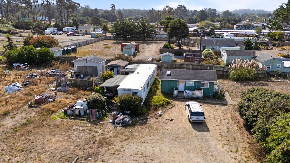 More Photos Of 18781 N Highway 1, Fort Bragg Flex For Sale