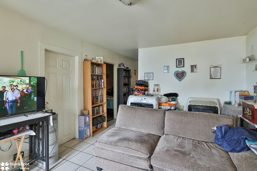 More Photos Of 217 Pen Argyl St, Pen Argyl Multifamily For Sale