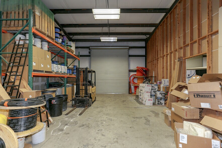 More Photos Of 128 Heron Way, Merced Light Manufacturing For Lease