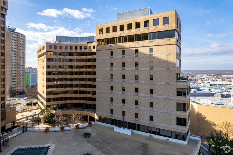 More Photos Of 300 E Joppa Rd, Towson Office For Lease