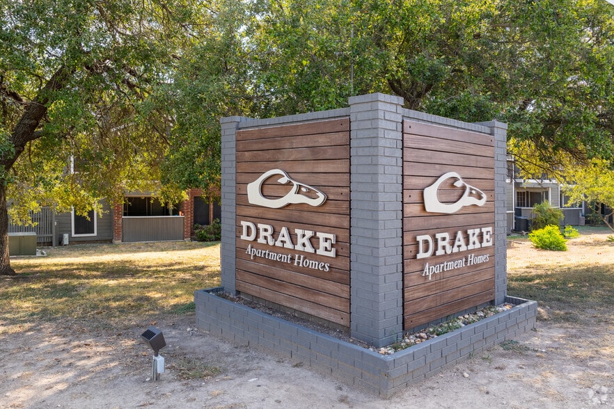 More Photos Of 13050 Park Xing, San Antonio Apartments For Sale