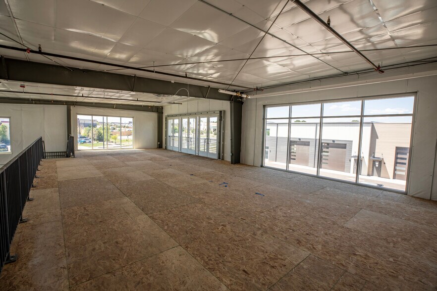 More Photos Of 13853 E Briarwood Ave, Centennial Light Distribution For Sale