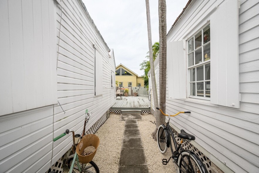 More Photos Of 1213 Eliza St, Key West Multifamily For Sale
