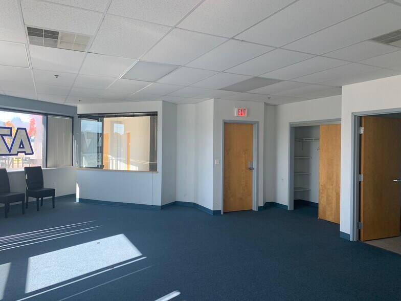 More Photos Of 630 Boston Rd, Billerica Office For Sale