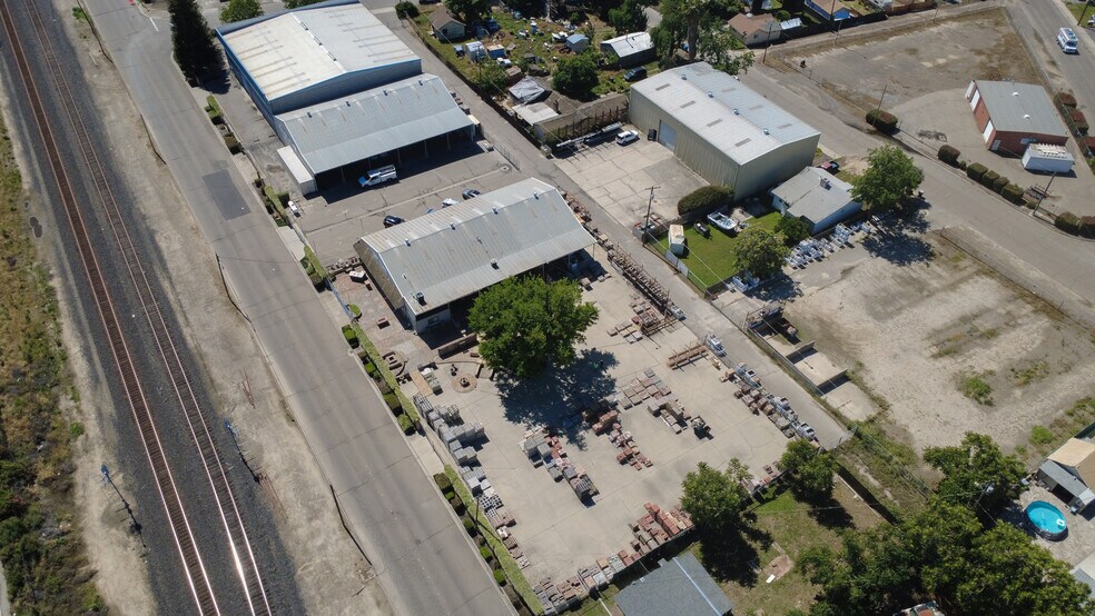 More Photos Of 3115 Railroad Ave, Ceres Warehouse For Sale