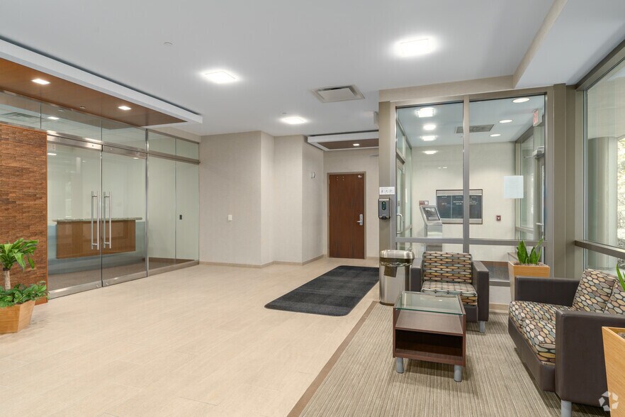 More Photos Of 600 Eagleview Blvd, Exton Unknown For Lease