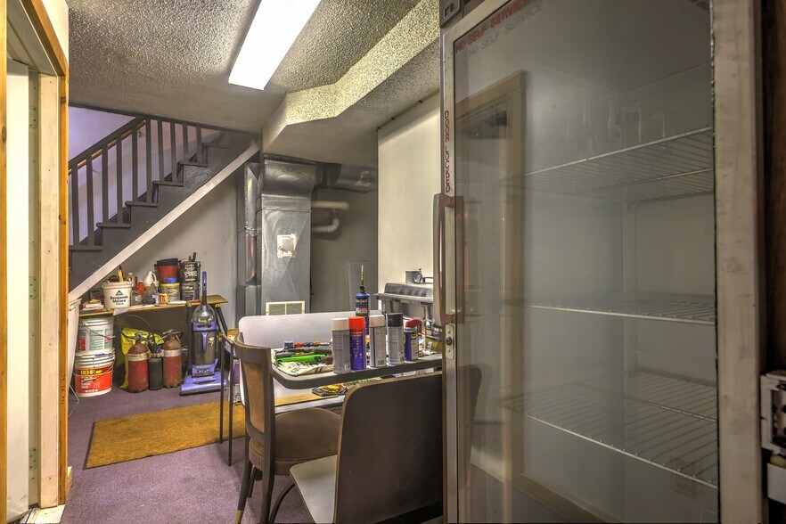 More Photos Of 399 Wolcott Rd, Wolcott Restaurant For Sale