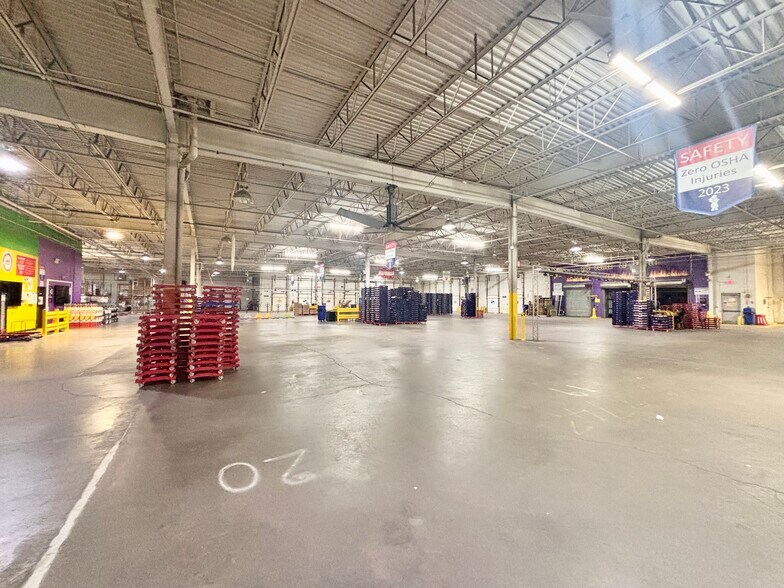 More Photos Of 328 Selleck St, Stamford Food Processing For Lease