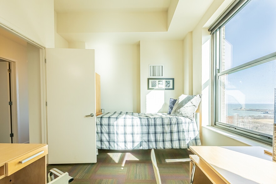 More Photos Of 59 E Van Buren St, Chicago Apartments For Lease