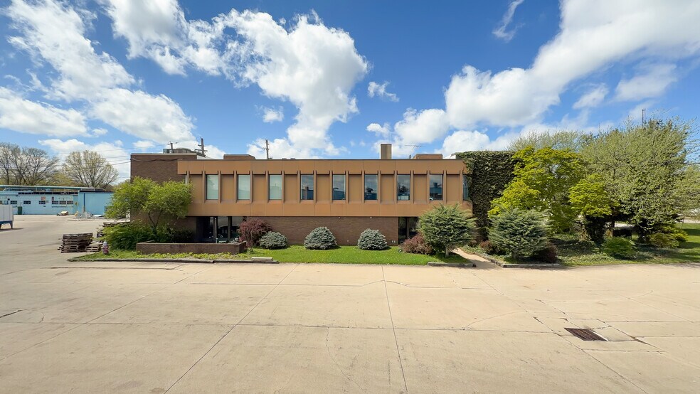 More Photos Of 8525 Clinton Rd, Brooklyn Warehouse For Sale