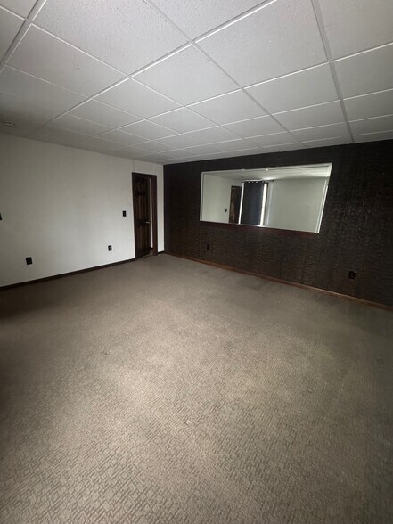 More Photos Of 452-454 Pearl St, Buffalo Storefront Retail Residential For Sale