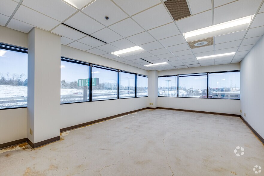 More Photos Of 1300 NE Godward St, Minneapolis Office For Lease