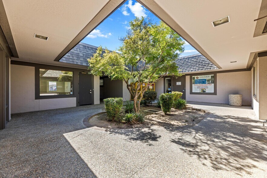 Primary Photo Of 3637 Mission Ave, Carmichael Unknown For Sale