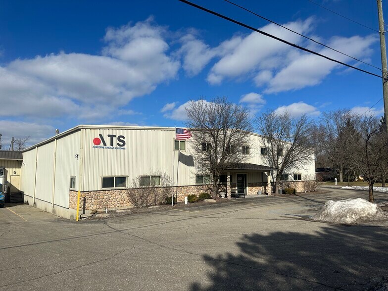 More Photos Of 85 Myron St, Ortonville Warehouse For Sale