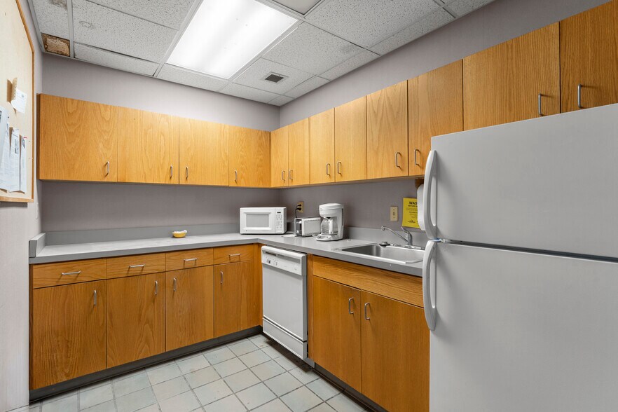 More Photos Of 102 N Washington St, Saint Croix Falls Office Residential For Sale