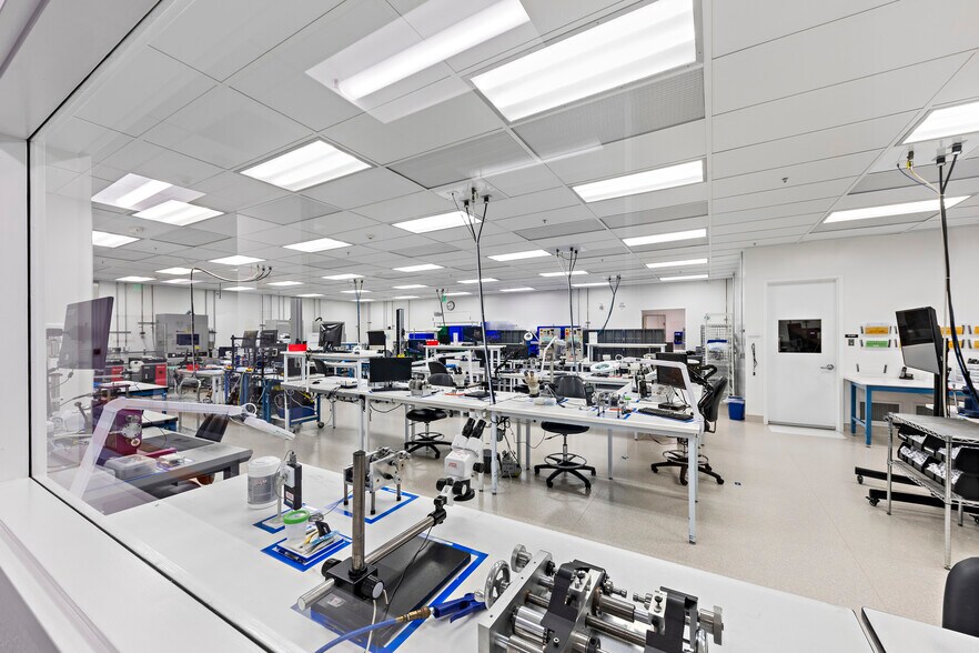 More Photos Of 501 Mercury Dr, Sunnyvale Research And Development For Lease