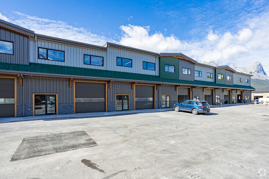 Primary Photo Of 100 Alpine Mdws, Canmore Light Distribution For Lease
