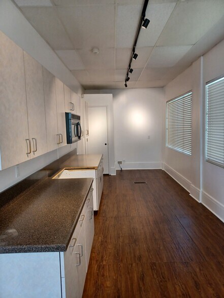 More Photos Of 1830 N Pearl St, Jacksonville Office Residential For Lease