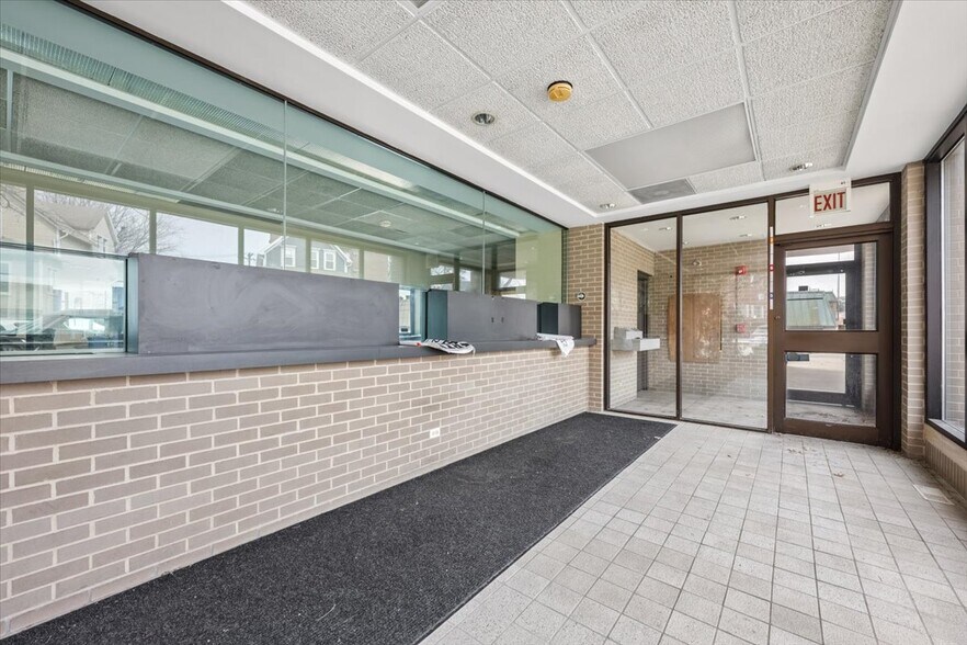 More Photos Of 334 Des Plaines Ave, Forest Park Land For Lease
