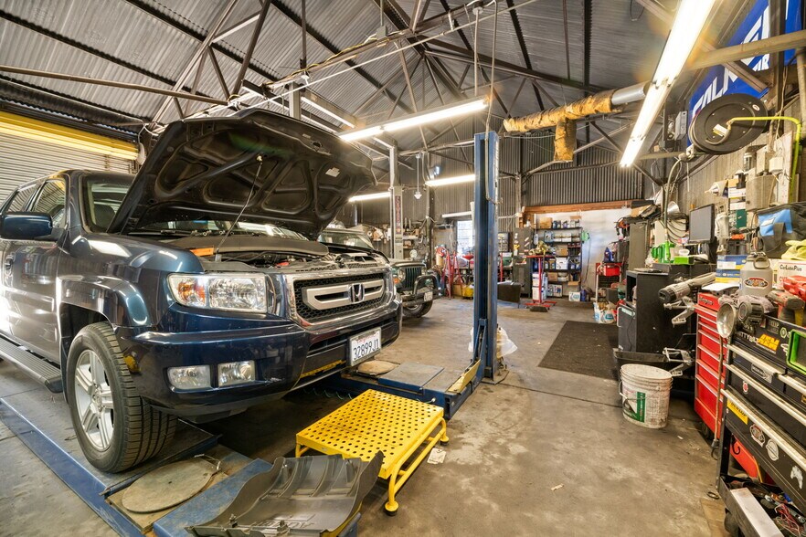 More Photos Of 41656 Big Bear Blvd, Big Bear Lake Freestanding For Sale