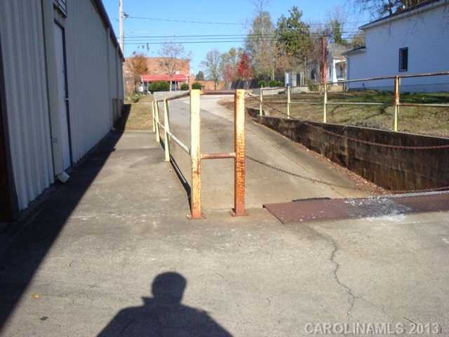 More Photos Of 803 Rickert St, Statesville Warehouse For Sale