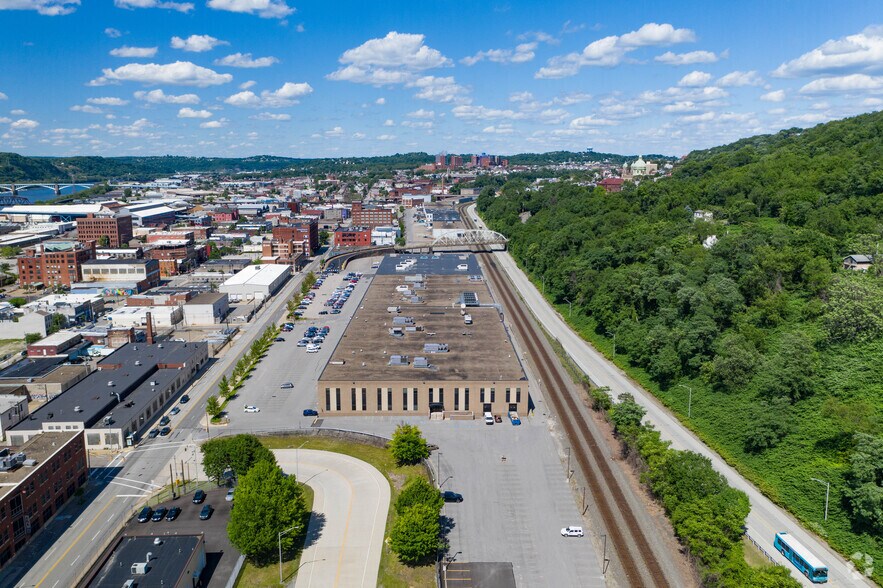 More Photos Of 2600-2800 Liberty Ave, Pittsburgh Office For Lease