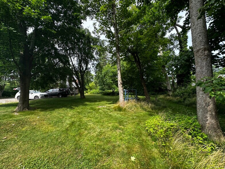 More Photos Of 144 N Main St, East Hampton Office For Lease