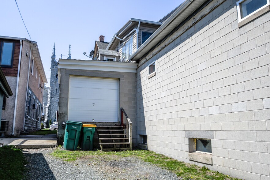 More Photos Of 82 Main St, Pennsburg General Retail For Sale