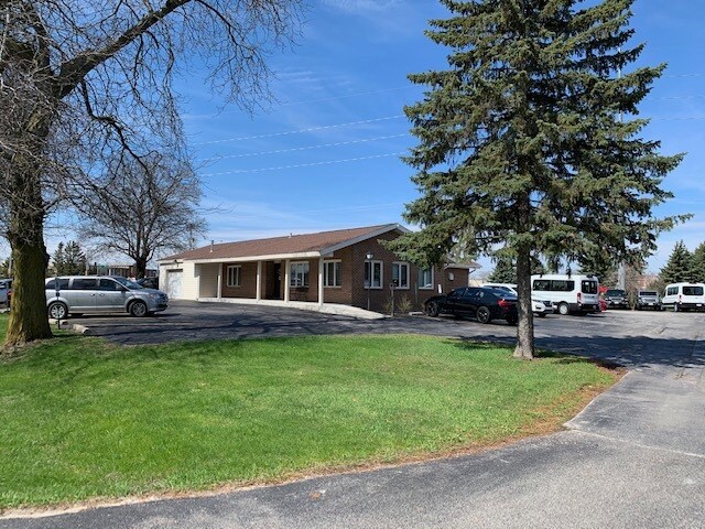 More Photos Of W229N2573 Duplainville Rd, Waukesha Storefront Retail Office For Lease