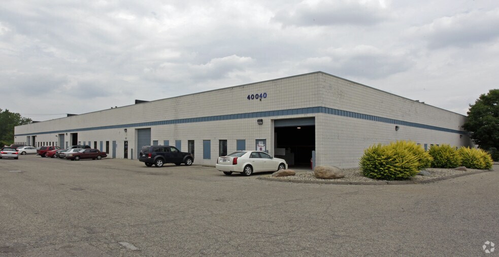 Primary Photo Of 40040 Grand River Ave, Novi Warehouse For Lease