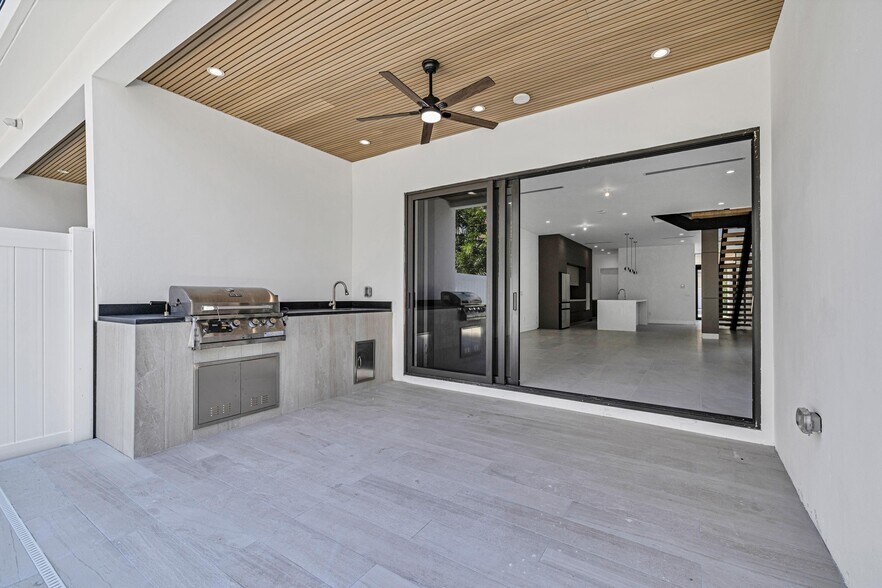 More Photos Of 1233 NE 12th Ave, Fort Lauderdale Apartments For Sale