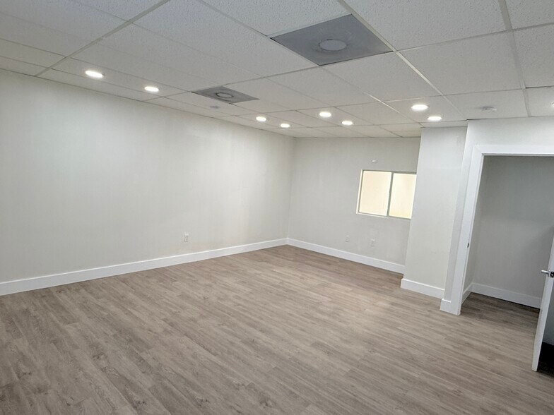 More Photos Of 7311 NW 12th St, Miami Light Distribution For Lease