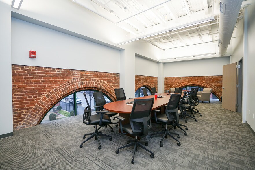 More Photos Of 325 Market St, Chattanooga Medical For Lease