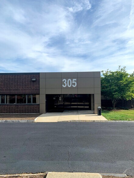 More Photos Of 305 Foster St, Littleton Office For Lease