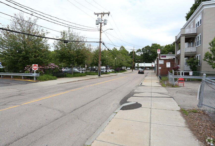More Photos Of 1860-1868 Centre St, West Roxbury General Retail For Sale