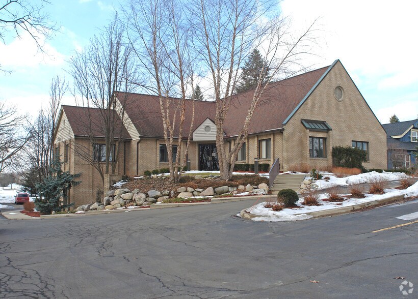 Primary Photo Of 1181 N Milford Rd, Milford Medical For Lease