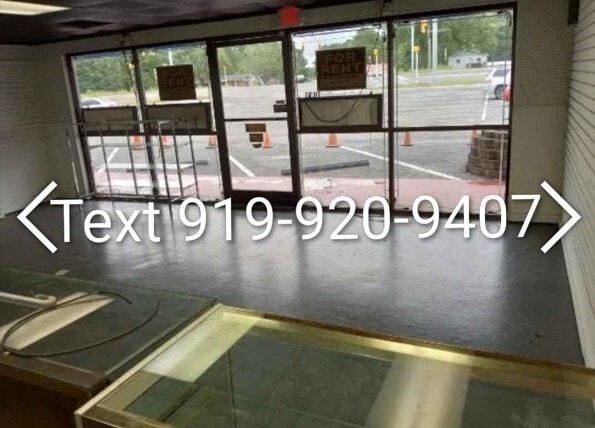 More Photos Of 1921-1935 N William St, Goldsboro Auto Repair For Lease
