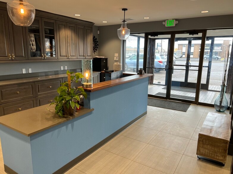 More Photos Of 5700 E Evans Ave, Denver Showroom For Lease