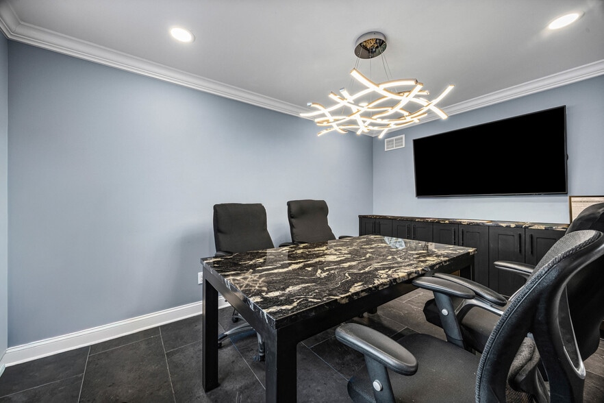 More Photos Of 955 E Henrietta Rd, Rochester Medical For Sale