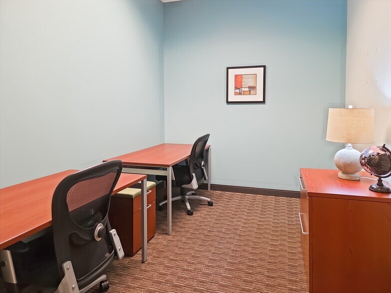 More Photos Of 1320 Main St, Columbia Coworking Space