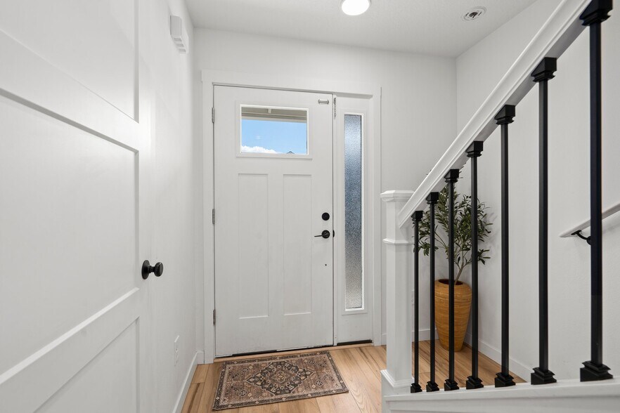 More Photos Of 1013 Peach Rd, Winlock Apartments For Sale